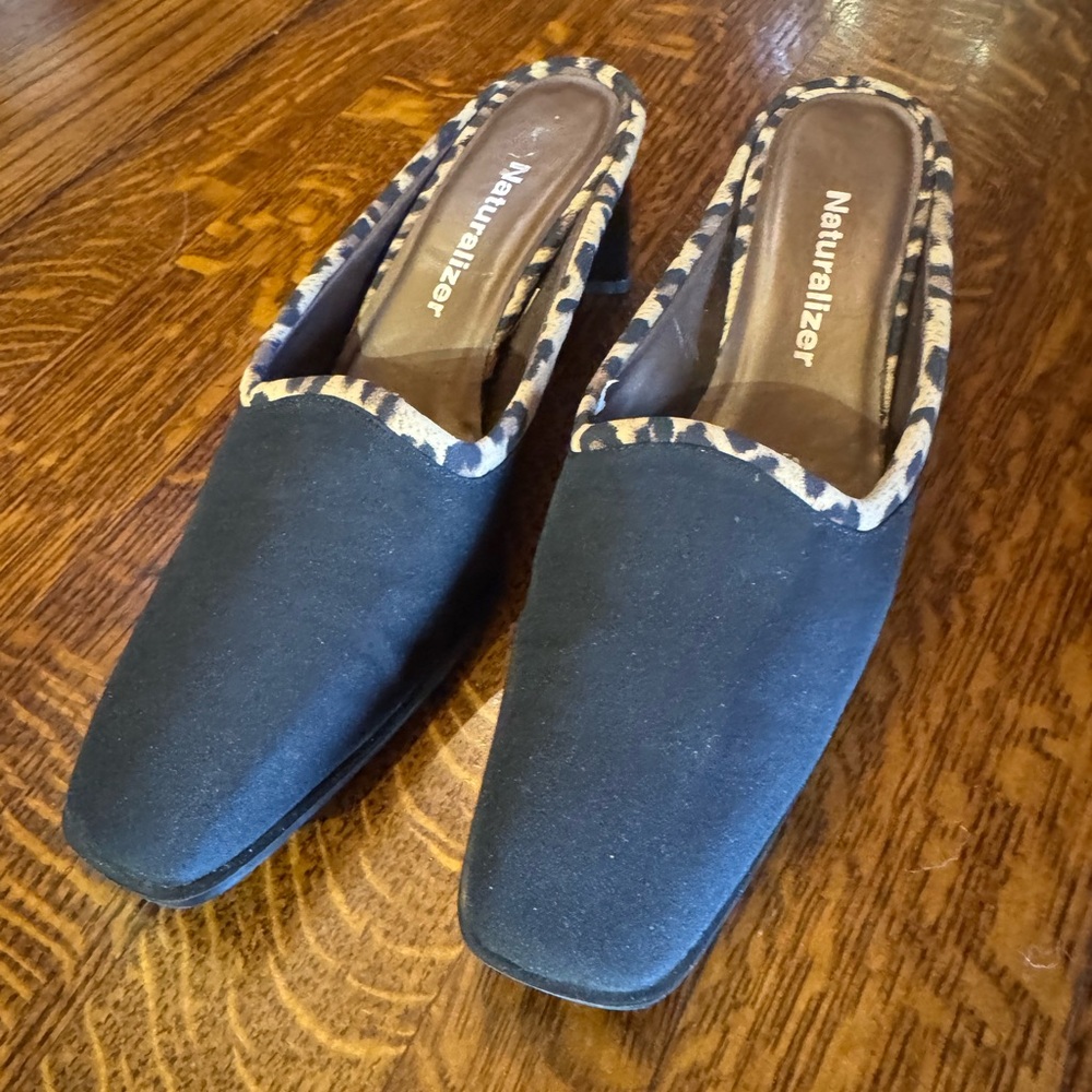 Naturalizer Black Slip-On Women's Shoes